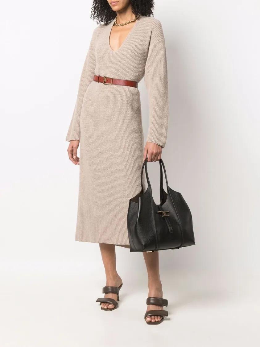 TOD'S Totes & shoppers Structured Leather Tote With Cutout Design And Gol in zwart