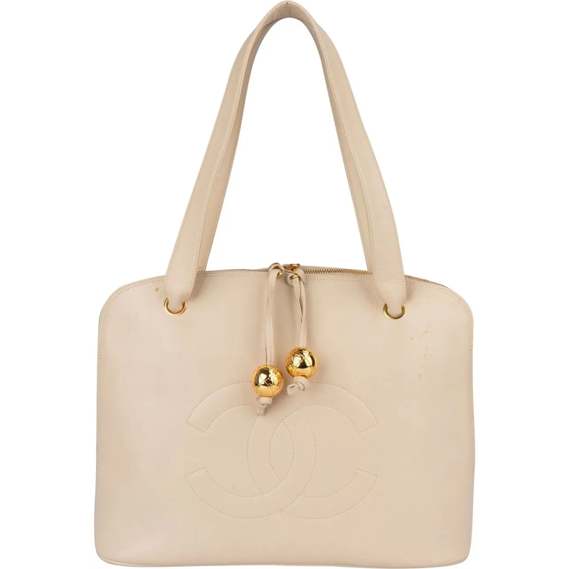 Chanel Tote Chanel White Leather CC Shoulder Bag weiß