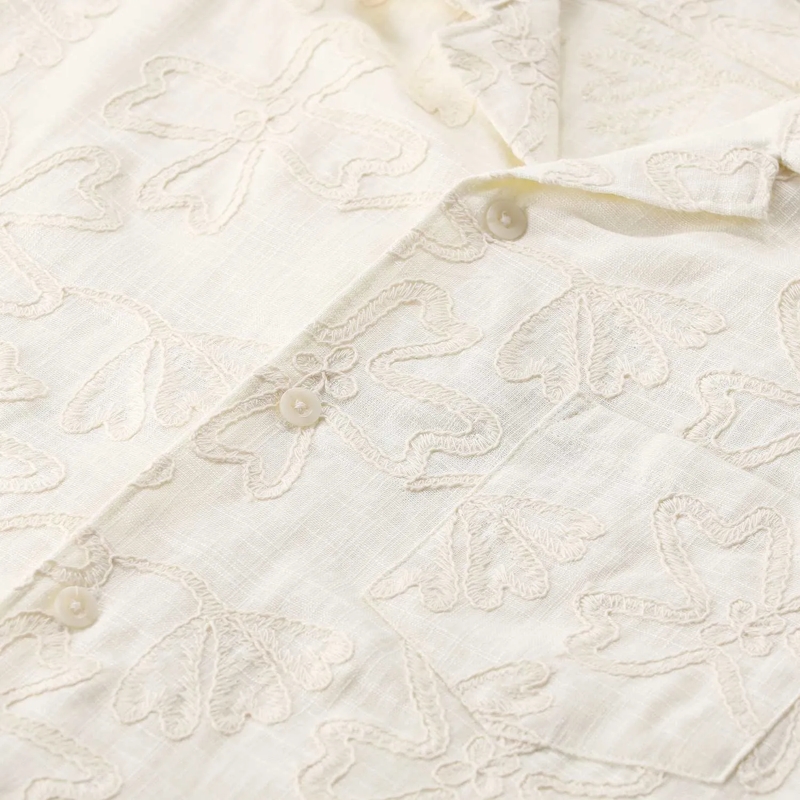 Vince Chemise Kurzarmhemd mit floralem Design weiß(Image 3)