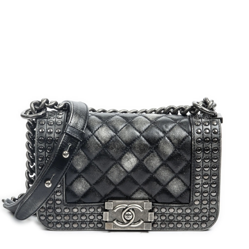 Chanel Crossbody Bag Paris-Dallas Small Studded Boy grau