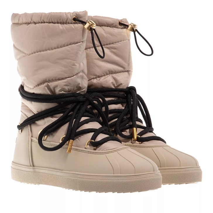 Beige on sale winter boots