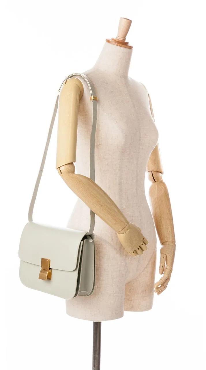 Celine Hobo bags 2019 Medium Calfskin Classic Box in groen