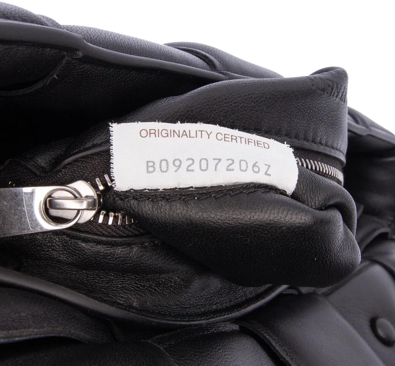 Thumbnail - Bottega Veneta Hobo Bags - Nappa Intrecciato Padded Chain Cassette Satchel - Gr. unisize - in Schwarz - für Damen