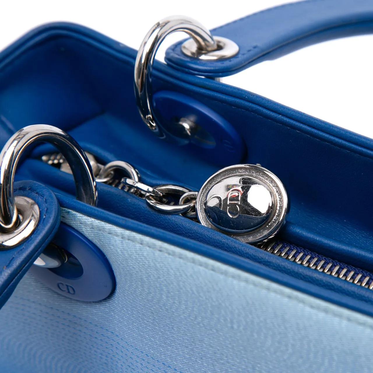 Thumbnail - Christian Dior Hobo Bags - Medium Denim Ombre Lady Dior - Gr. unisize - in Blau - für Damen