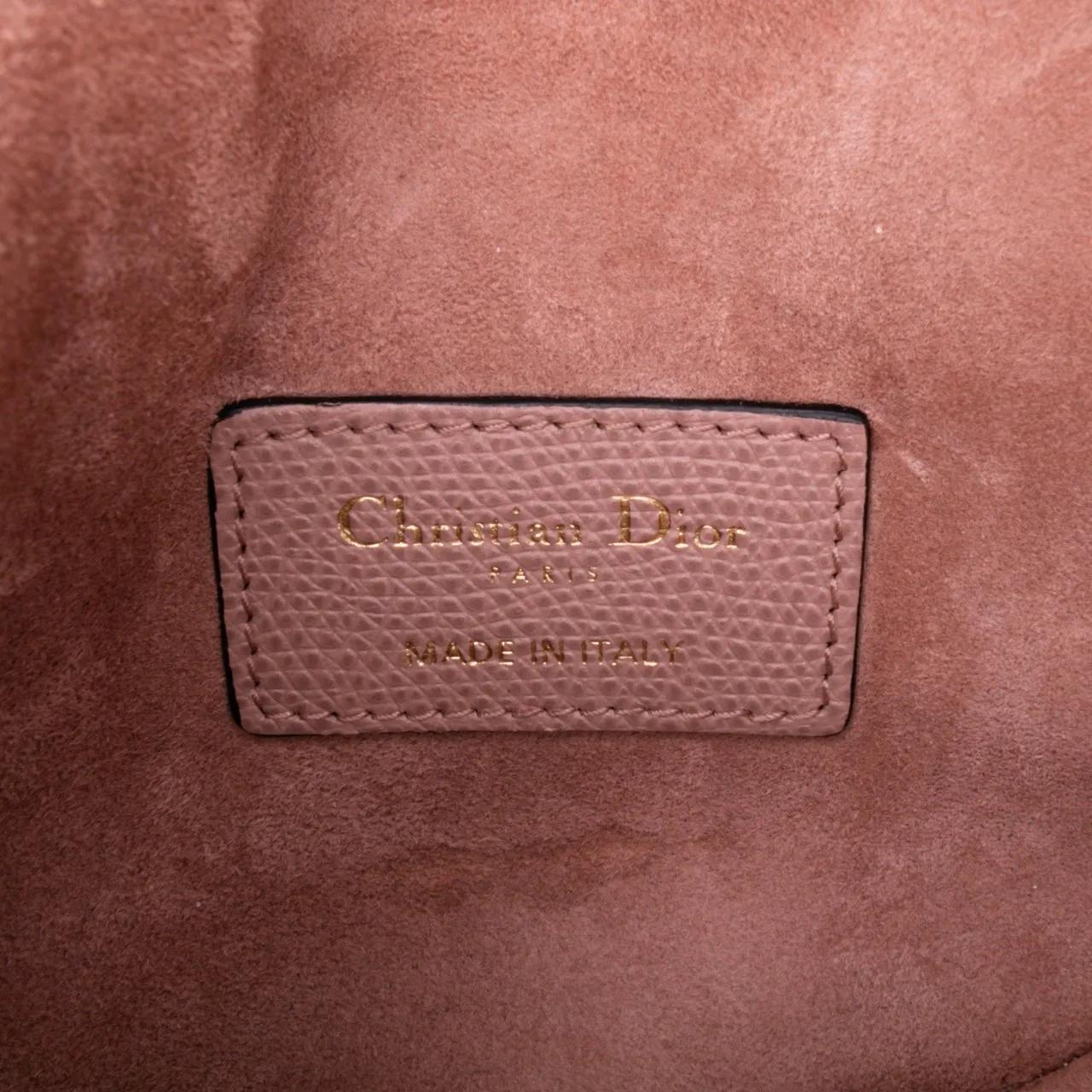 Thumbnail - Christian Dior Bauchtaschen - Grained Calfskin Saddle Belt Bag - Gr. ONE SIZE - in Gold - für Damen