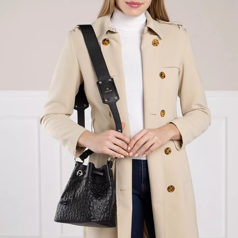 AIGNER Sac reporter Tara Handle Bag Black(Image 3)