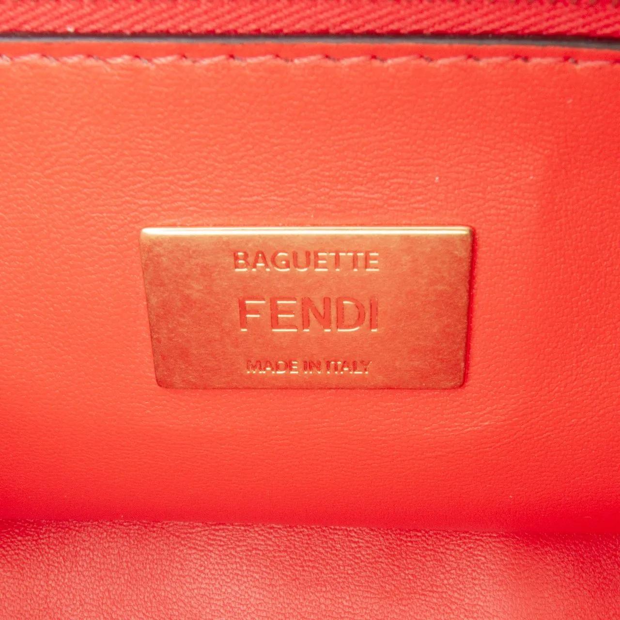 Thumbnail - Fendi Hobo Bags - Zucca Embossed Leather Chain Midi Baguette - Gr. unisize - in Orange - für Damen