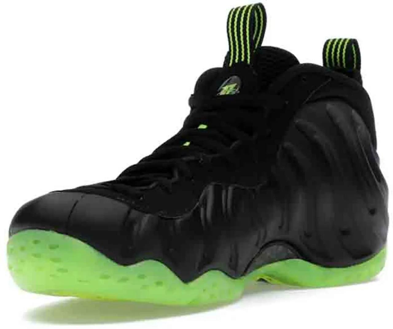 Thumbnail - Nike Low-Top Sneaker - Nike Air Foamposite One Black Volt - Gr. 42,5 (EU) - in Schwarz - für Damen