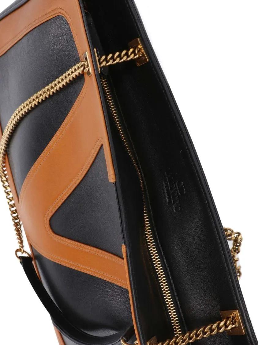 Valentino Garavani Hobo bags "Rockstud" Smartphone Pouch – Black in zwart