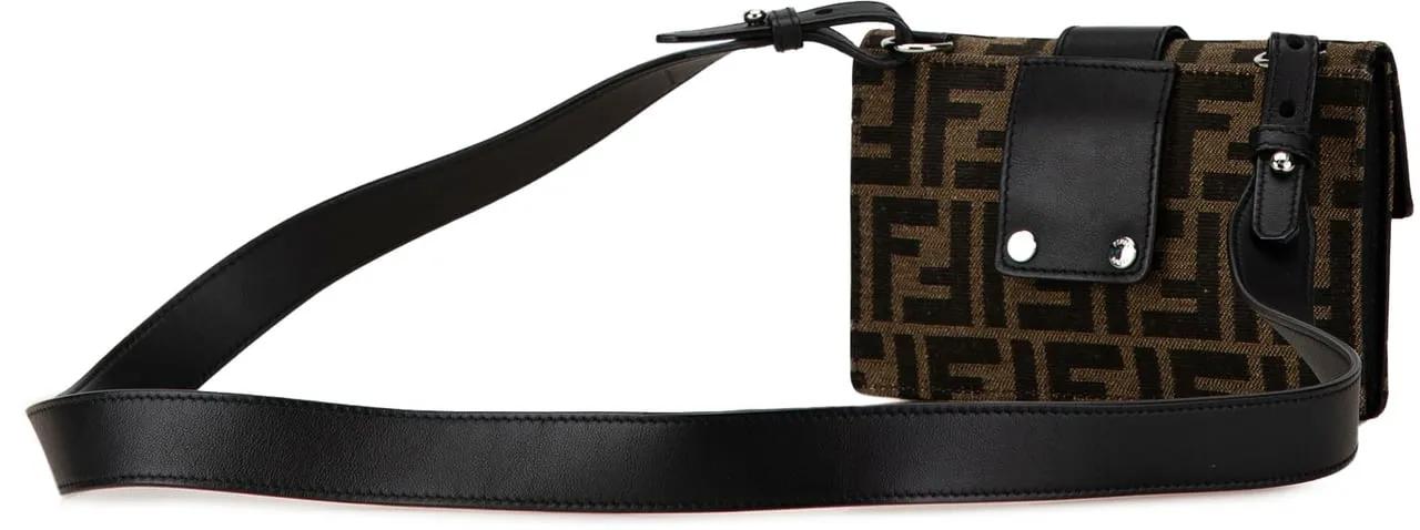 Fendi Heuptassen 2010-2023 Zucca Canvas Convertible Belt Bag in bruin