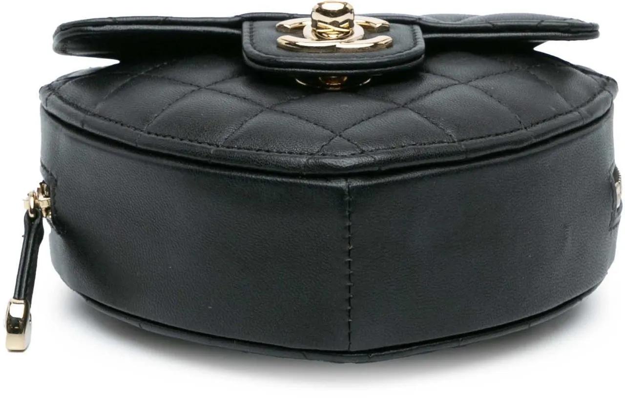 Chanel Hobo bags 2021 Mini Lambskin CC in Love Heart Crossbody in zwart
