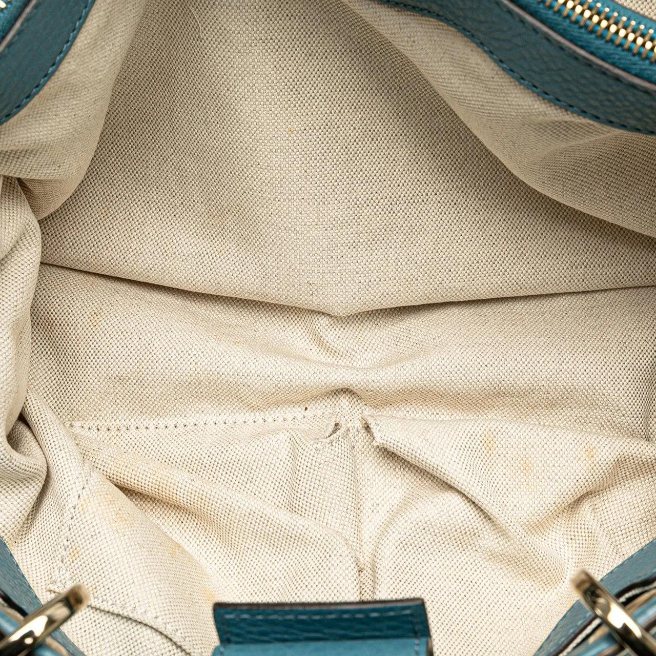 Gucci Shoppers 2000-2015 Medium Calfskin Bamboo Shopper Satchel in blauw