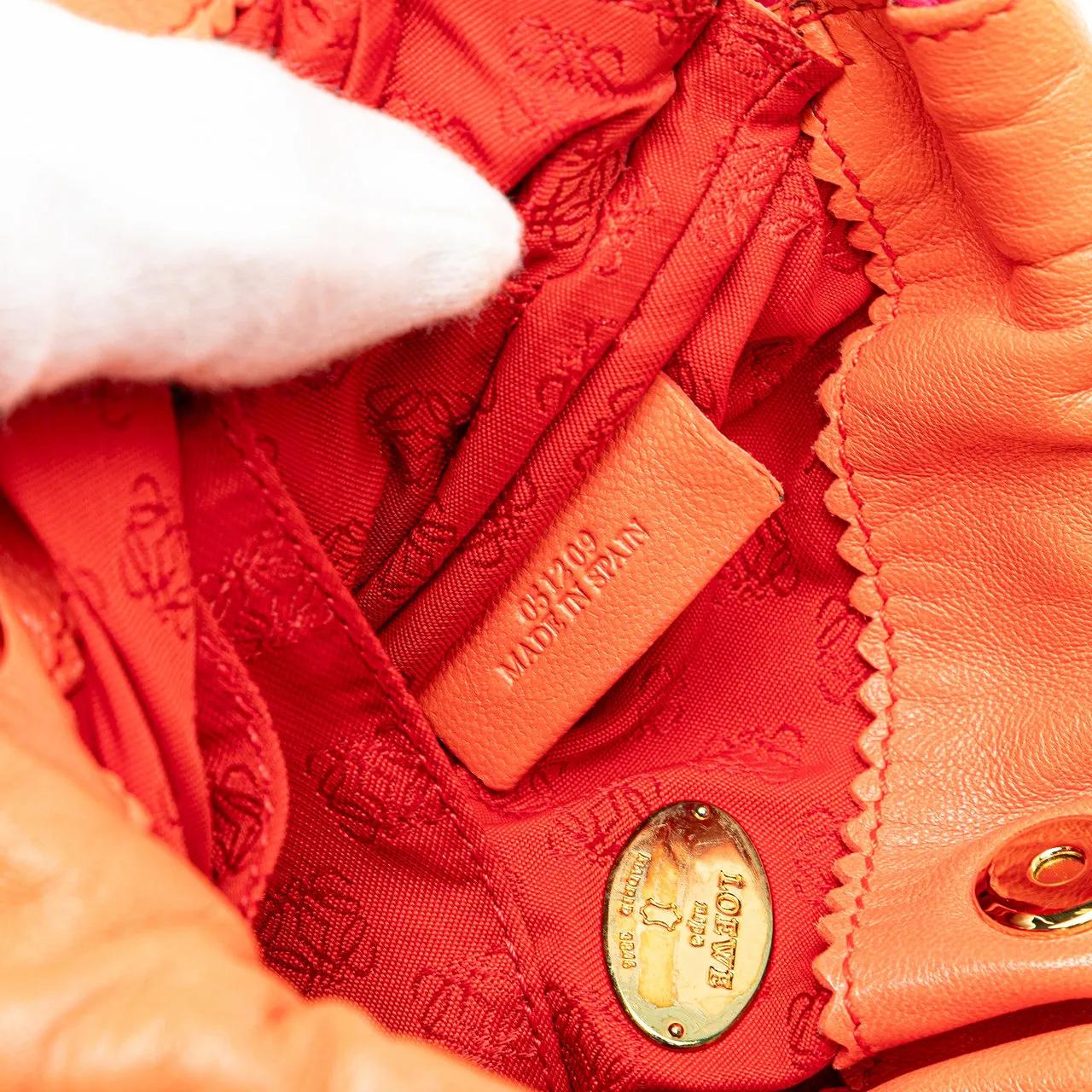 Thumbnail - Loewe Hobo Bags - Mini Nappa Flamenco Tassel Crossbody - Gr. unisize - in Orange - für Damen