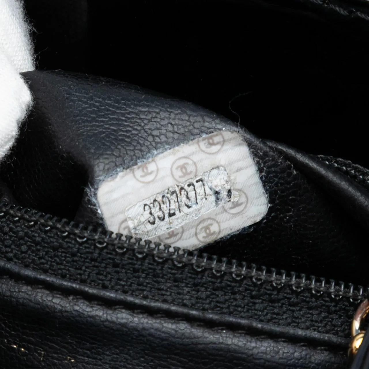 Thumbnail - Chanel Hobo Bags - CC Patent Flap Crossbody - Gr. unisize - in Schwarz - für Damen