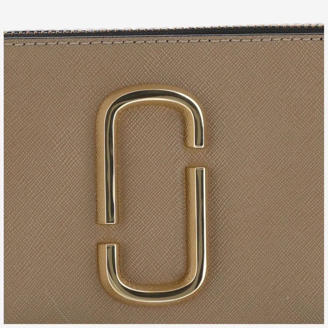 Marc Jacobs Hobo bags Snapshot Camera Bag in bruin