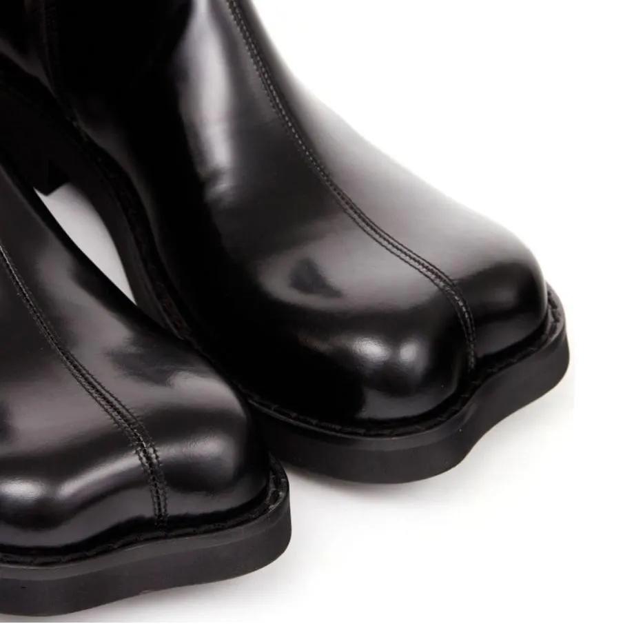 Thumbnail - MM6 Maison Margiela Stiefel - Brushed Leather Trunk Boot - Gr. 40 (EU) - in Schwarz - für Damen