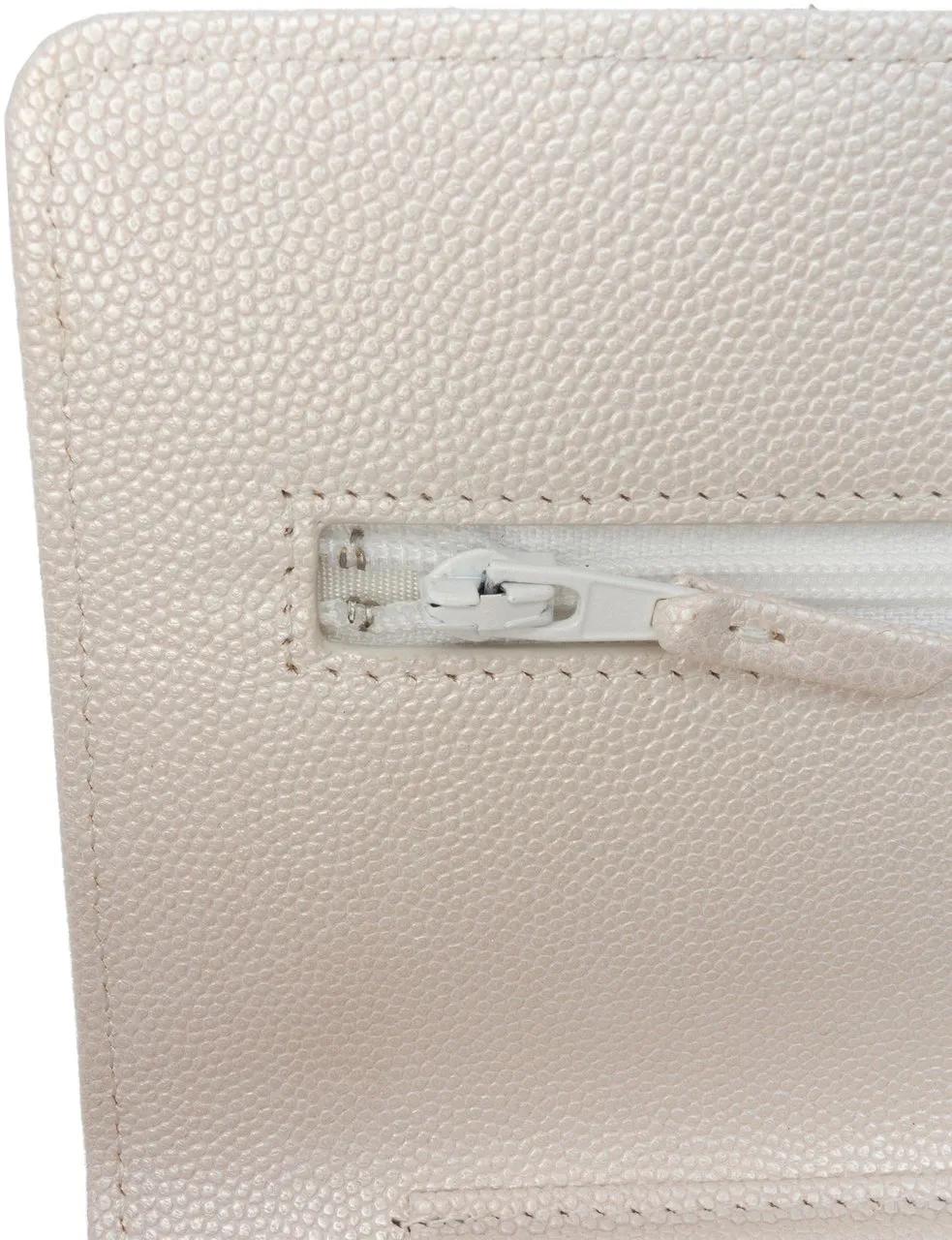 Thumbnail - Chanel Hobo Bags - Quilted Caviar Golden Class Wallet On Chain - Gr. unisize - in Weiß - für Damen