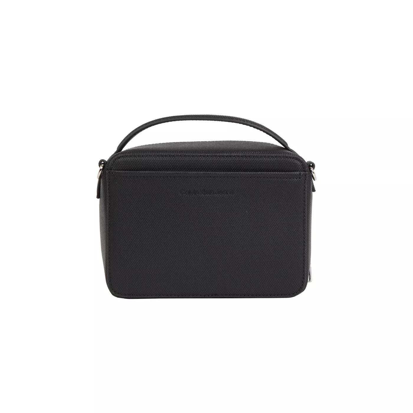 Calvin Klein Crossbody bags Minimal Monogram Schwarze Handtasche in zwart