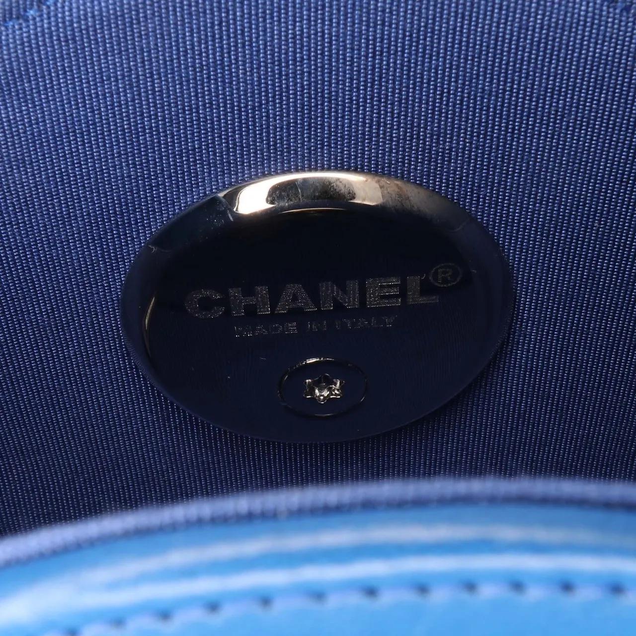 Thumbnail - Chanel Hobo Bags - 2016-2017 Lambskin Evening In The Air Crossbody - Gr. unisize - in Blau - für Damen