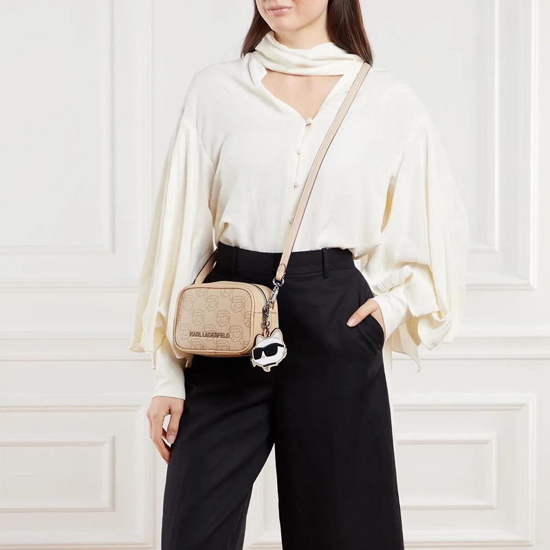 Karl Lagerfeld Crossbody Bag Ikon Mono Cc Camera Bag Nft Aop Trench Beige(Image 2)