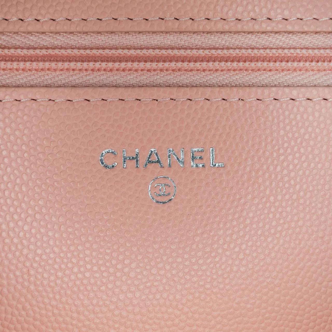 Thumbnail - Chanel Hobo Bags - 2021-2024 CC Quilted Caviar Wallet On Chain - Gr. unisize - in Gold - für Damen