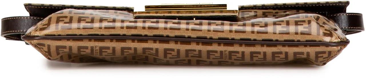 Fendi Shoppers Zucchino Crystal Shoulder Bag in bruin