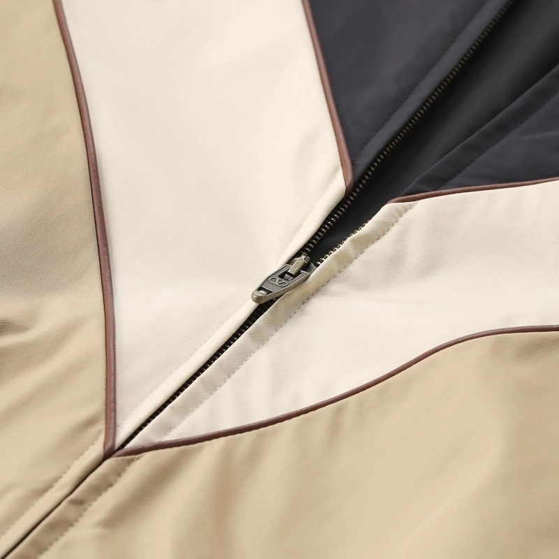 Valentino Garavani  Beige Jacket With Structured Silhouette And Minima Neutrals(Image 7)