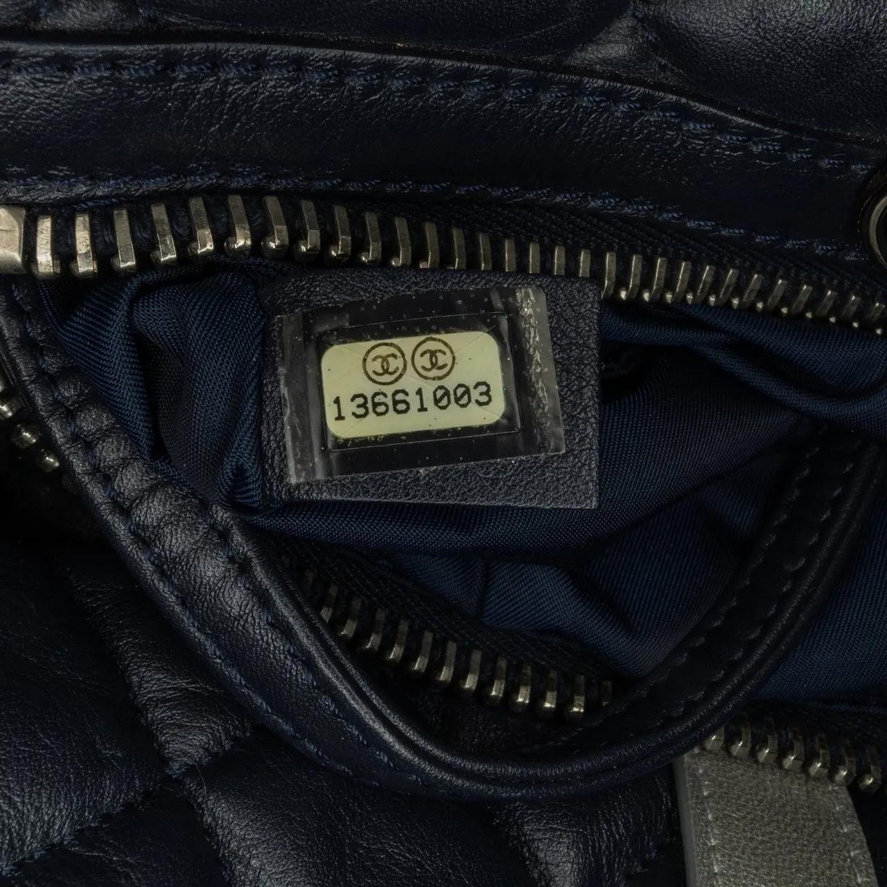 Chanel Shoppers 2009-2010 Small Lambskin Coco Cocoon Reversible To in zilver