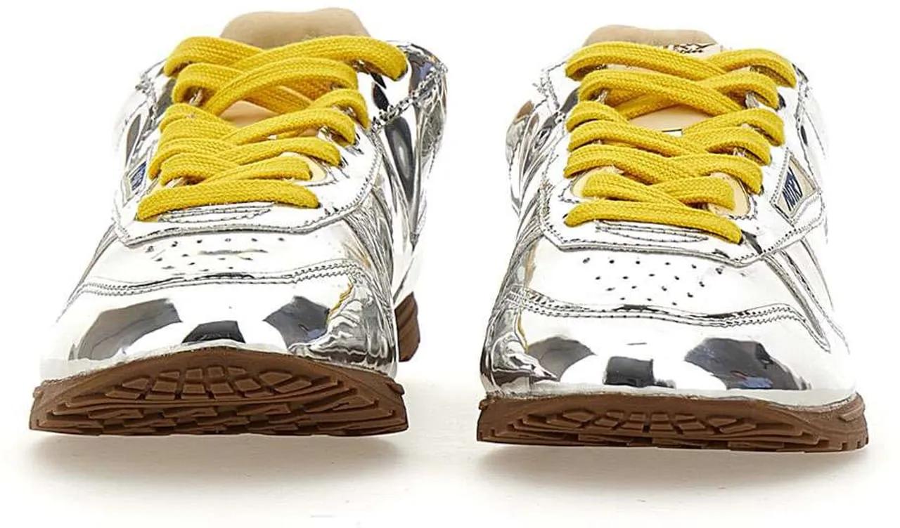 Thumbnail - Autry Low-Top Sneaker - Front Lace Sneakers In Bright Yellow And Shiny Sil - Gr. 40 (EU) - in Silber - für Damen