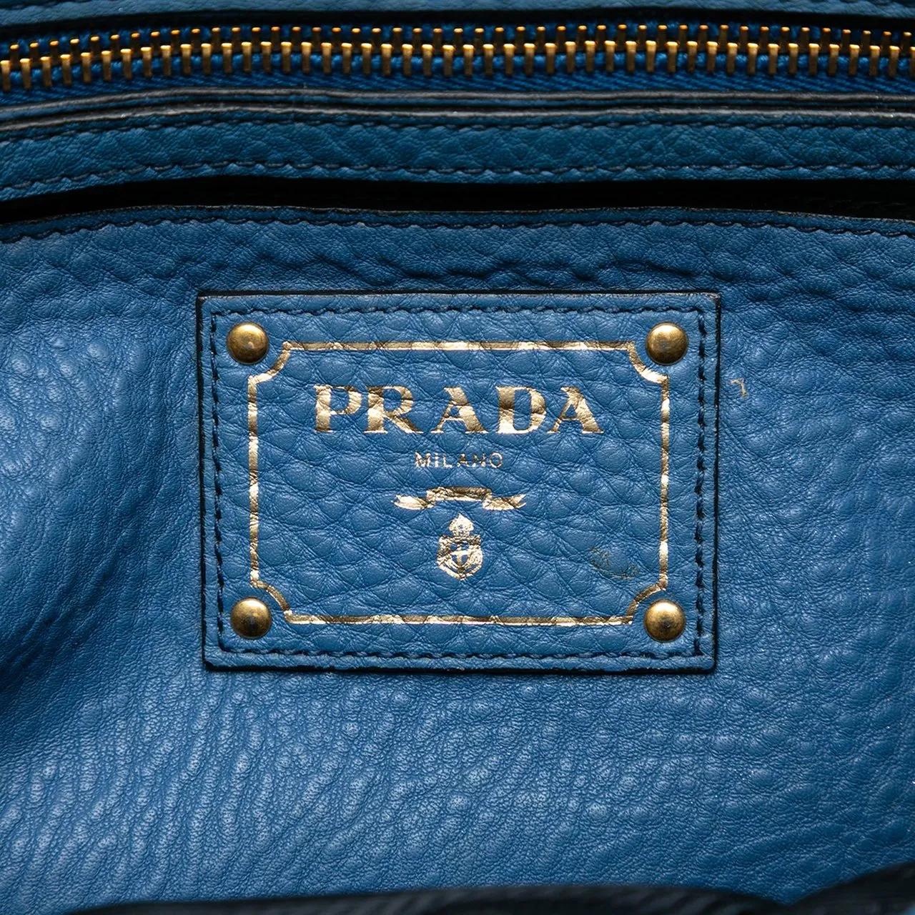 Thumbnail - Prada Hobo Bags - Vitello Daino Sound Lock Satchel - Gr. unisize - in Blau - für Damen
