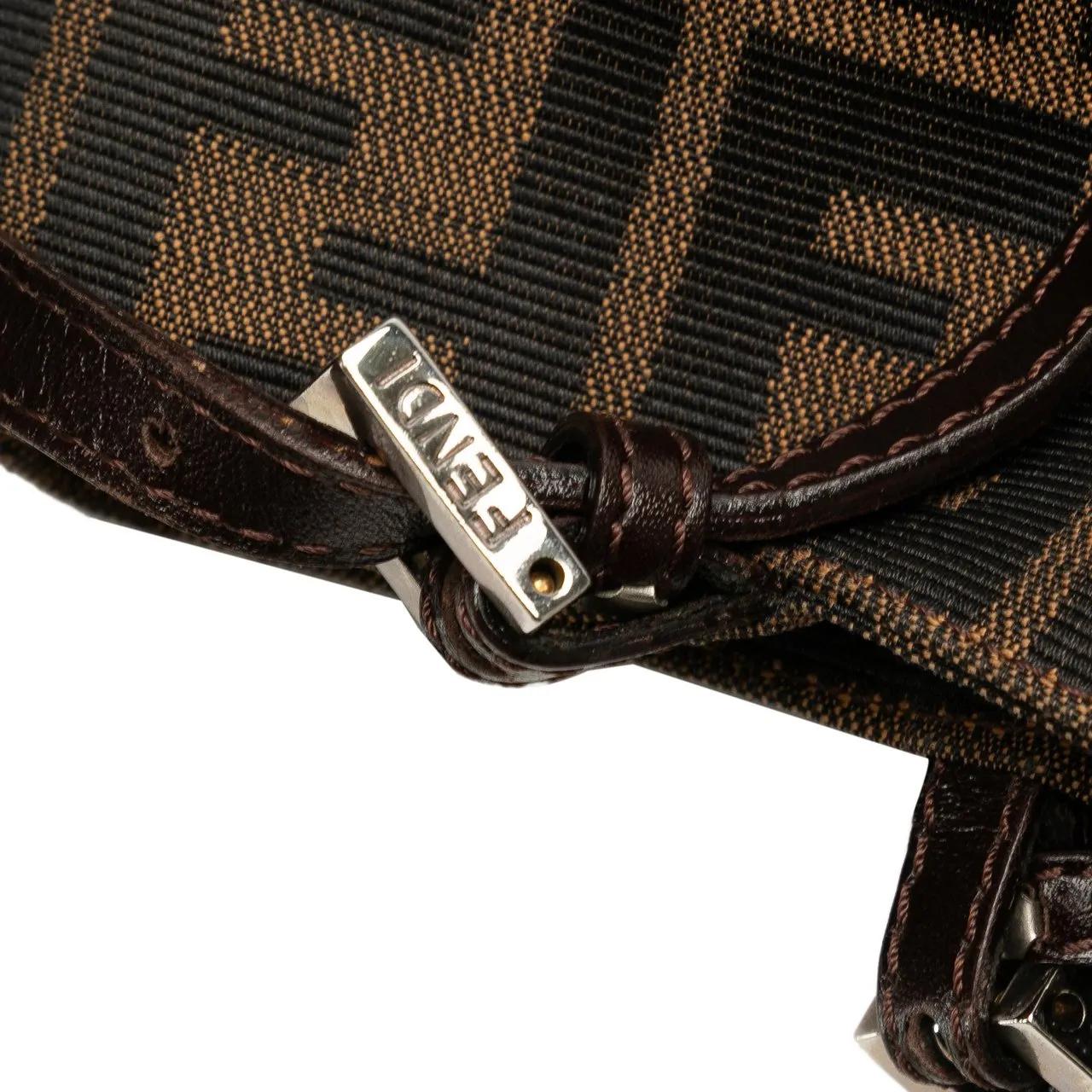 Fendi Hobo bags 2000-2010 Zucca Canvas Shoulder bag in bruin