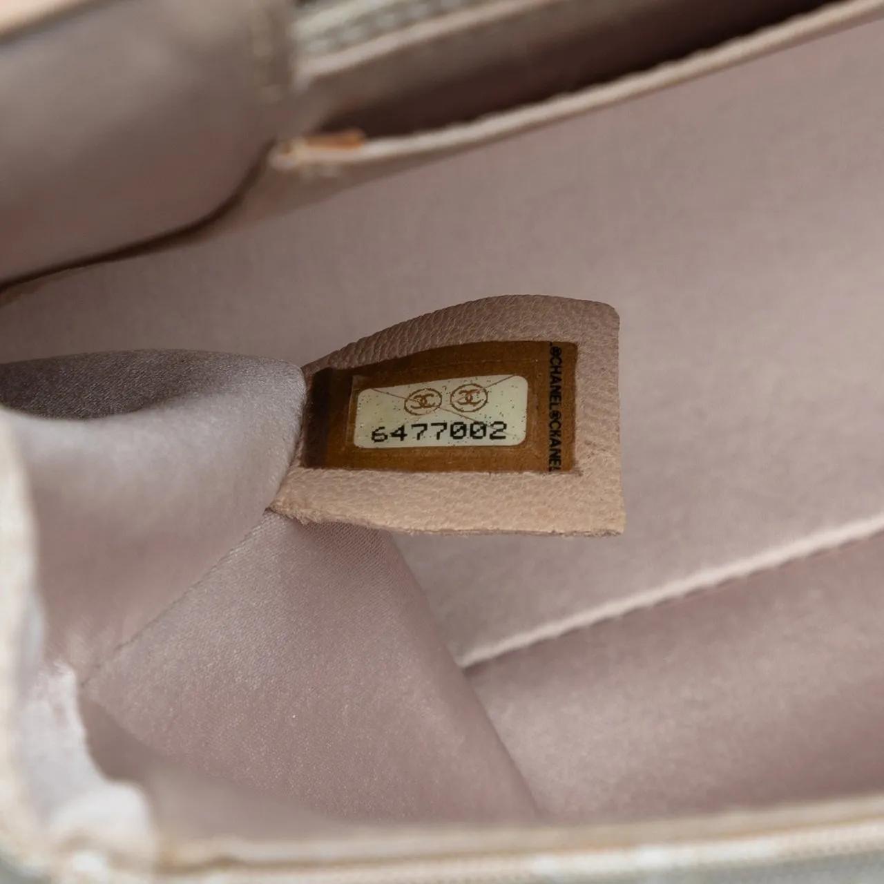 Thumbnail - Chanel Hobo Bags - Medium New Travel Line Nylon Single Flap - Gr. unisize - in Braun - für Damen