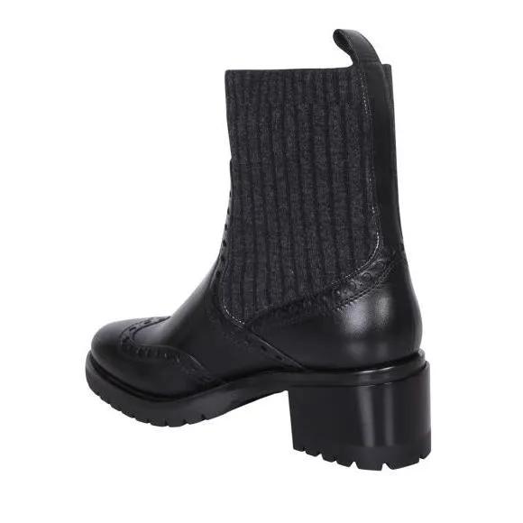 Thumbnail - Santoni Stiefel - Leather lowheel brogue ankle boot - Gr. UK_4 - in Weiß - für Damen