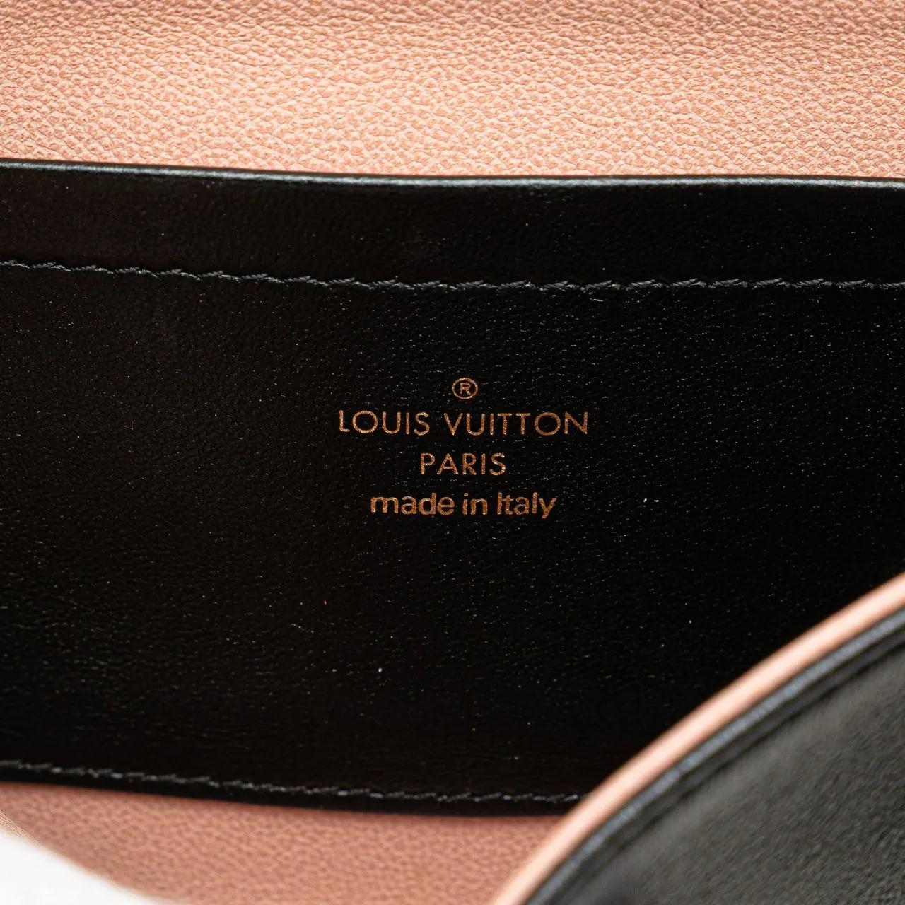 Thumbnail - Louis Vuitton Hobo Bags - Monogram Embossed Pochette Coussin - Gr. unisize - in Schwarz - für Damen
