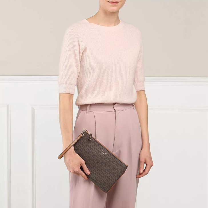Michael kors large jet set wristlet top