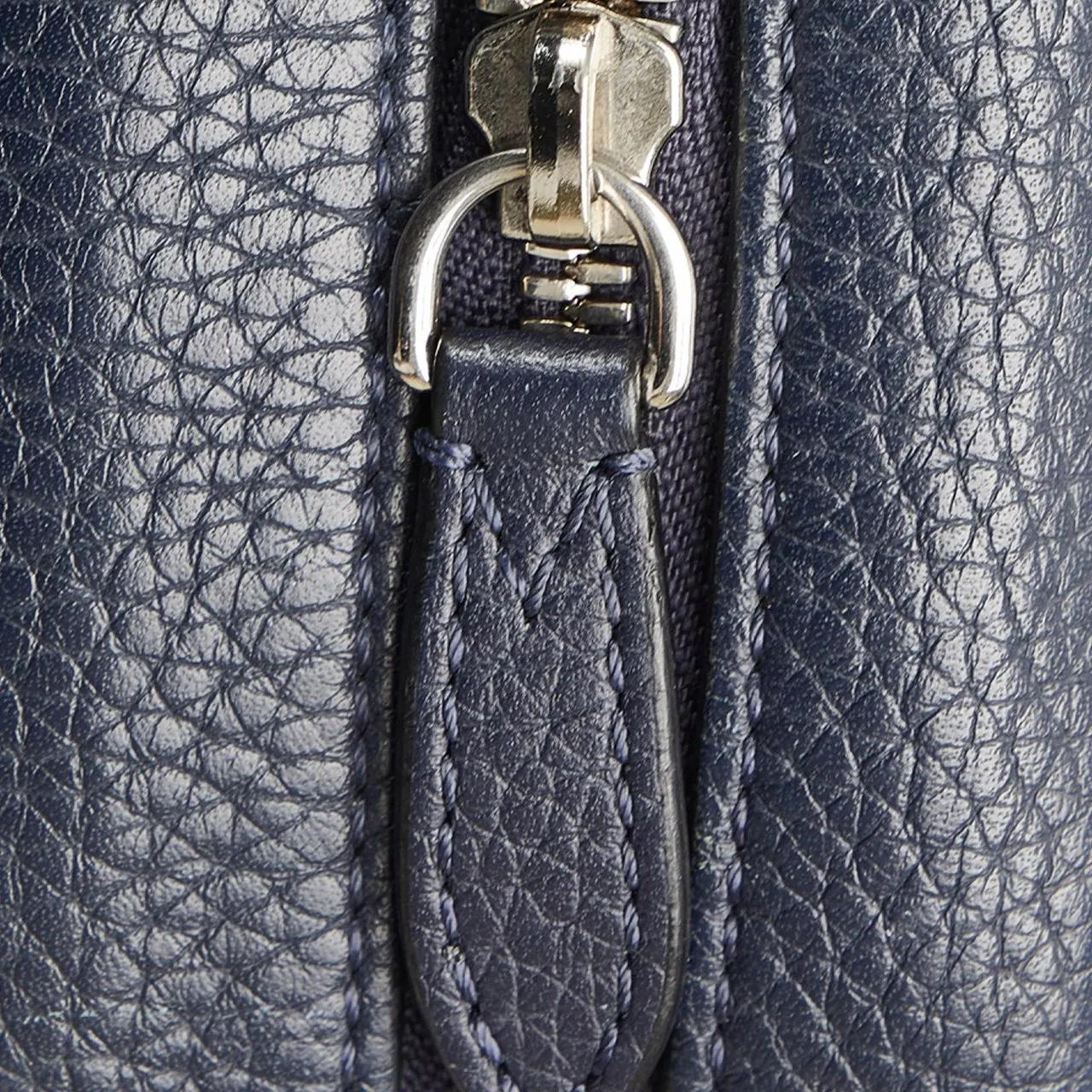 Louis Vuitton Shoppers Taurillon Danube LV Circle PM in blauw