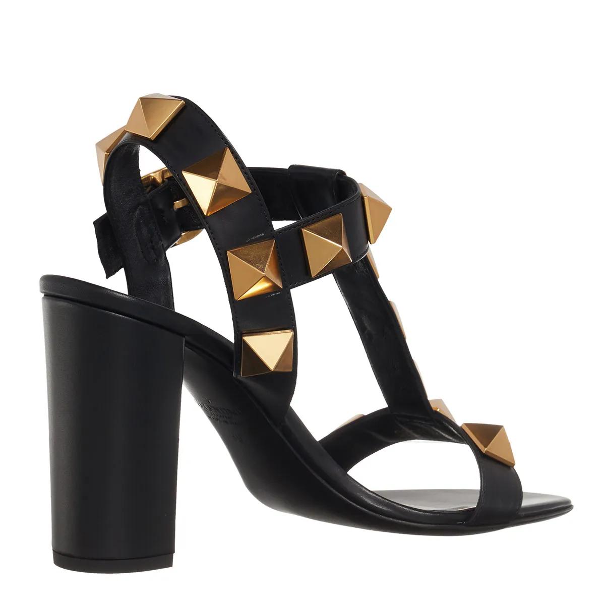 Valentino Garavani Sandalen Roman Stud Calf Skin Sandals in zwart