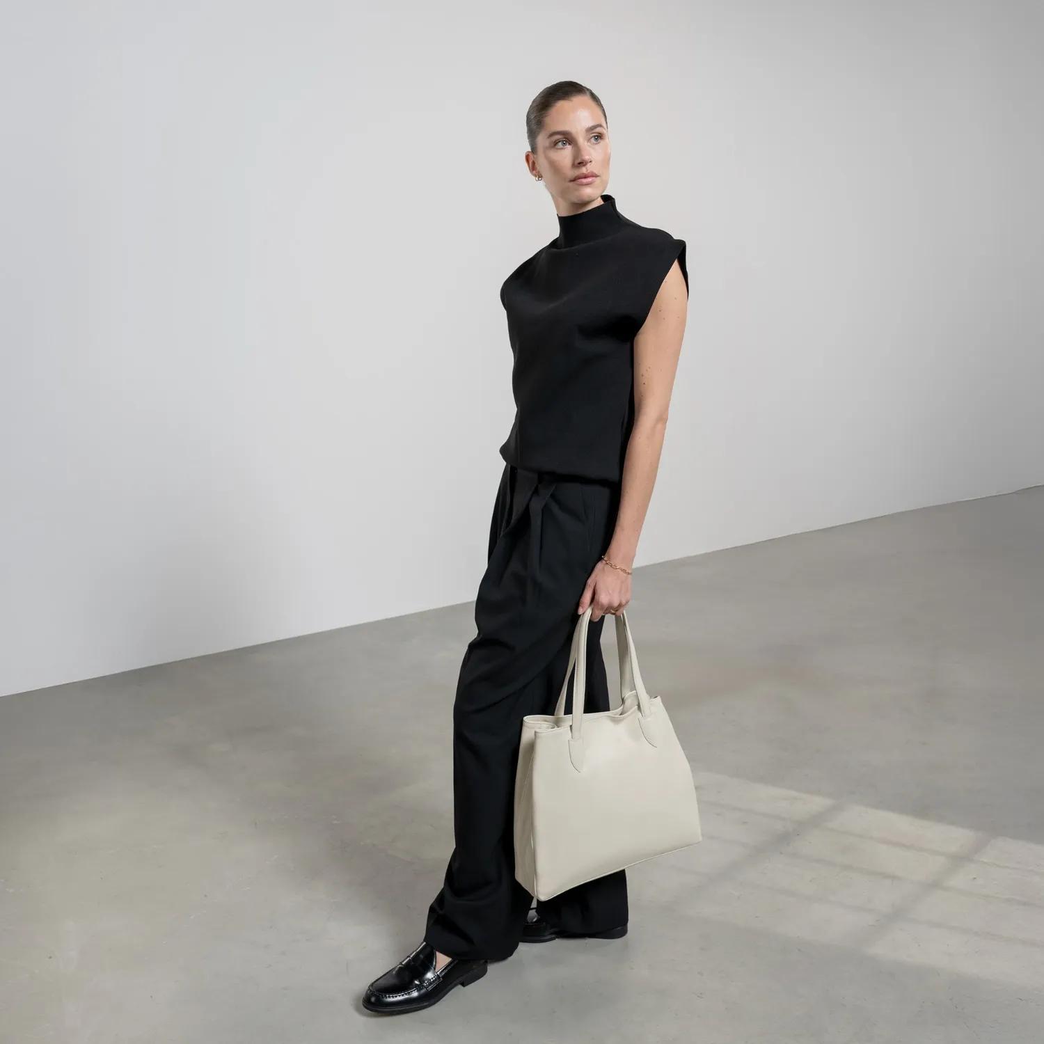 Thumbnail - Isabel Bernard Shopper - Honoré Francine Cream Calfskin Leather Handbag - Gr. unisize - in Beige - für Damen