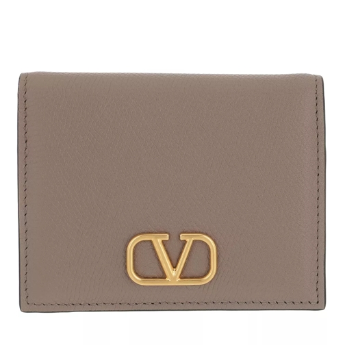 Valentino Garavani Vlogo Flap French Wallet Clay Tvåveckad plånbok