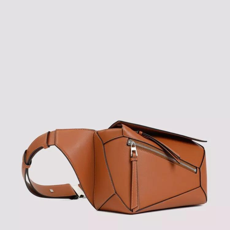 Loewe Hobo bags Puzzle Edge Small Bumbag in bruin