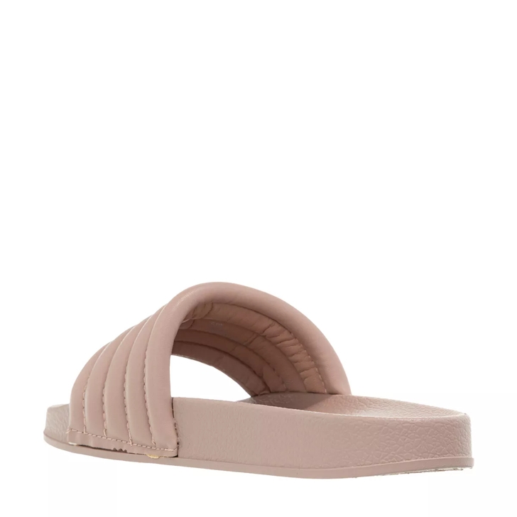 Steve madden hot sale quilted slides