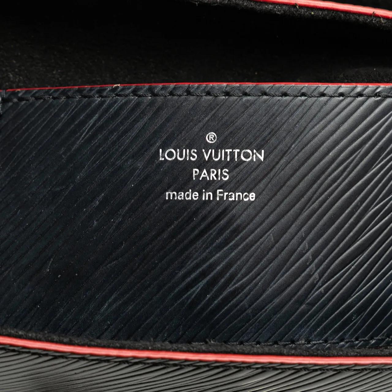 Thumbnail - Louis Vuitton Hobo Bags - Limited Edition Blooming Flowers Epi Twist MM - Gr. unisize - in Schwarz - für Damen