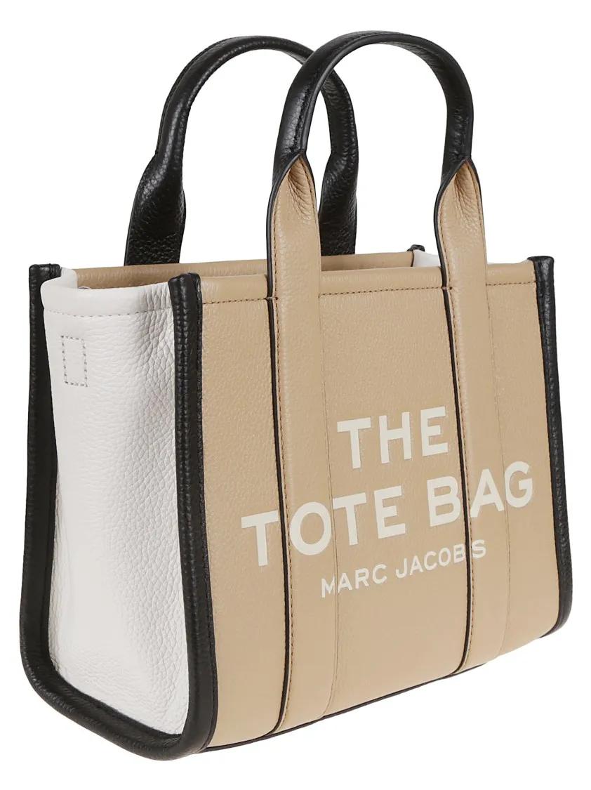 Marc Jacobs Shoppers & Totes The Small Tote in bruin