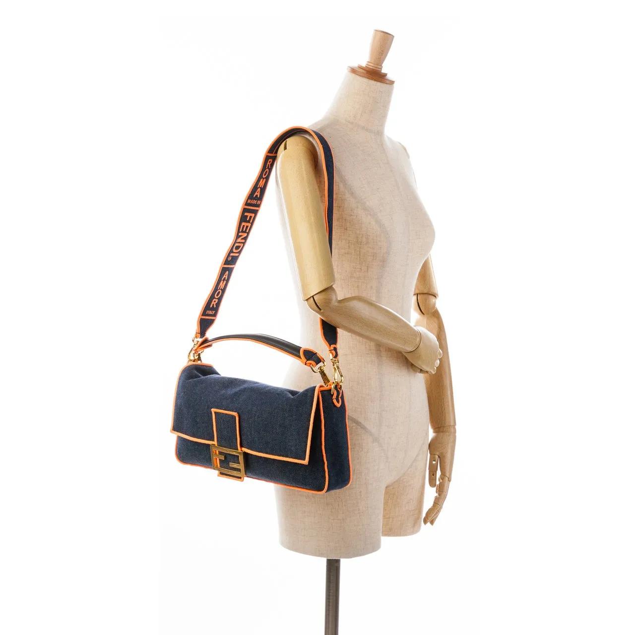 Thumbnail - Fendi Hobo Bags - Large Denim Baguette Satchel - Gr. unisize - in Blau - für Damen