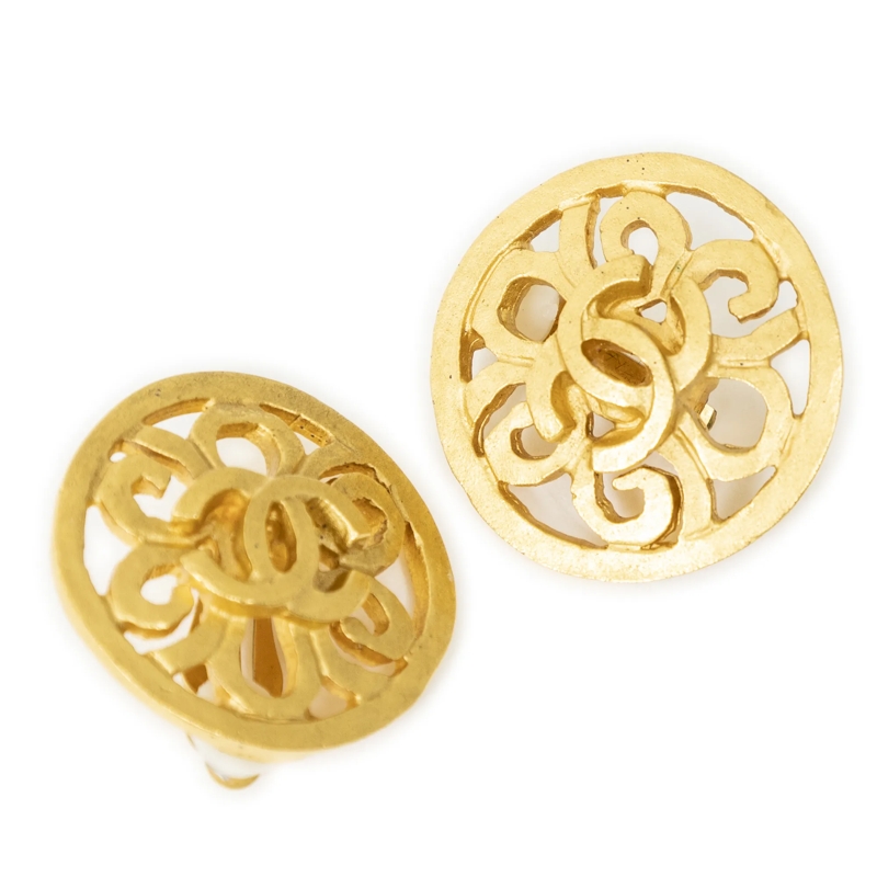 Chanel Crossbody Bag CC Round Clip On Earrings gold