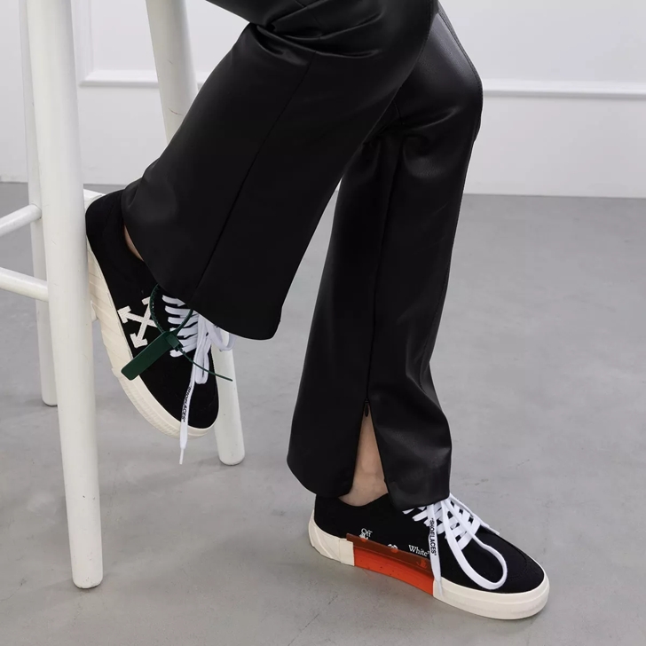 Off-White Vulcanized Low Canvas White Black