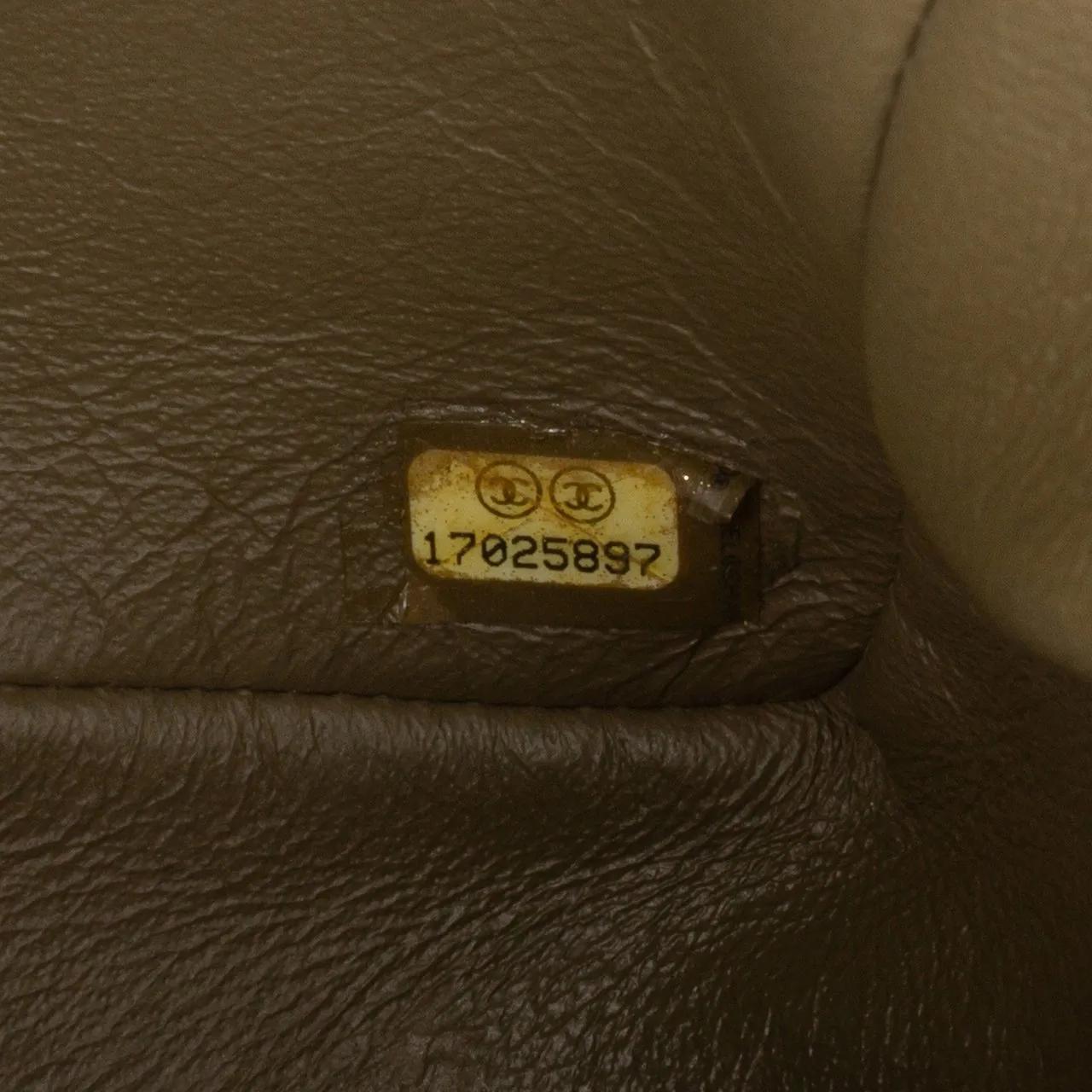 Thumbnail - Chanel Hobo Bags - 2012-2013 Mini Rectangular Classic Caviar Single F - Gr. unisize - in Braun - für Damen