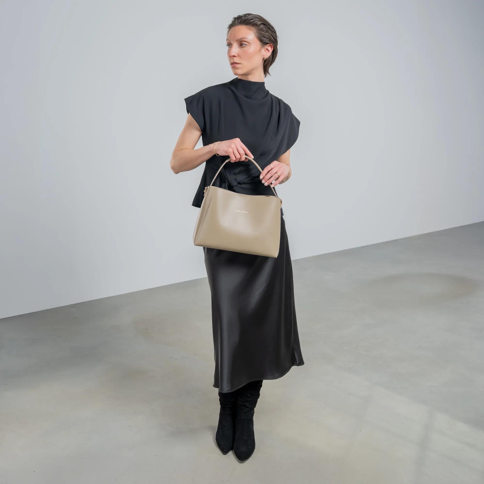 Isabel Bernard Crossbody bags Montmarte Béatrice Handtasche in taupe