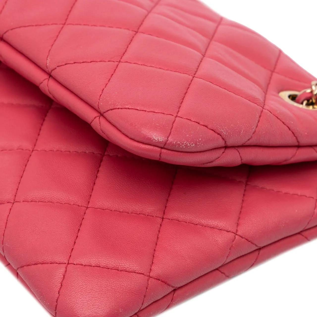 Thumbnail - Chanel Hobo Bags - Quilted Lambskin Double Case with Chain - Gr. unisize - in Gold - für Damen