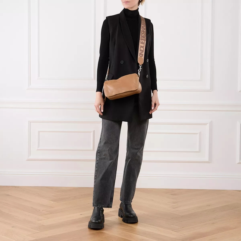 Liebeskind Berlin Crossbody Bag Clarice Sandstorm(Image 2)